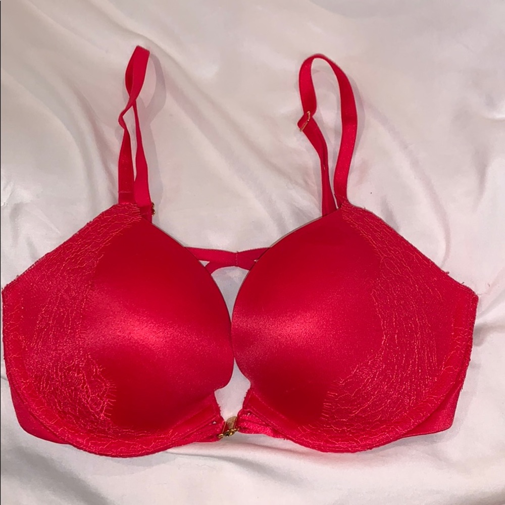 Very sexy Victoria’s Secret bra